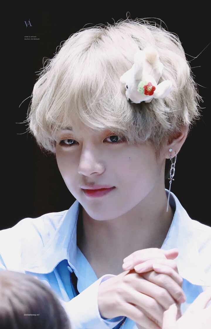 Taehyung ~V~ BTS