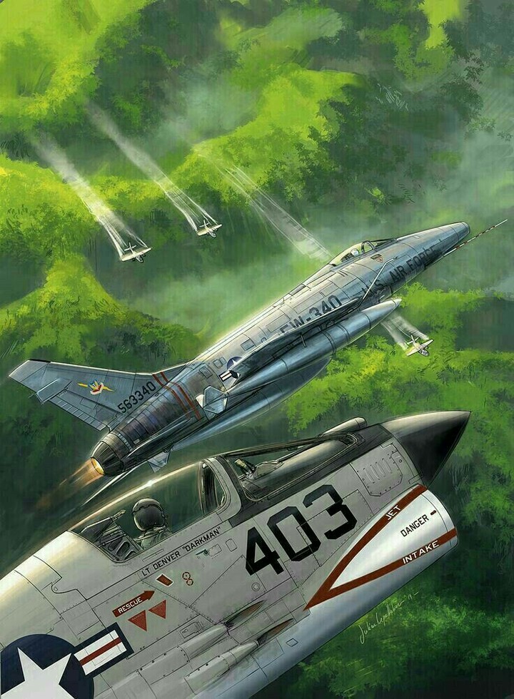 F-100 Super Sabre - F-8 Crusader