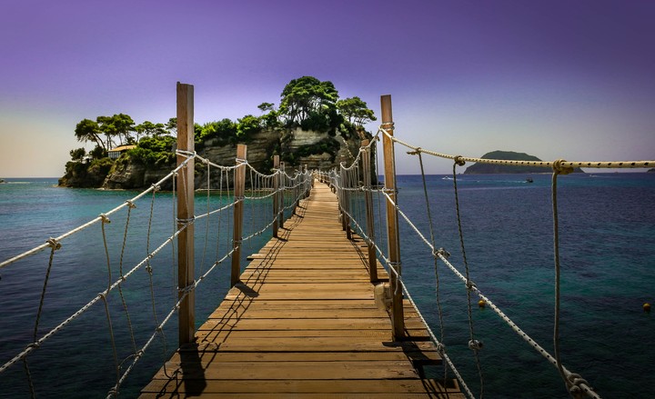 A little piece of heaven -Cameo Island-
