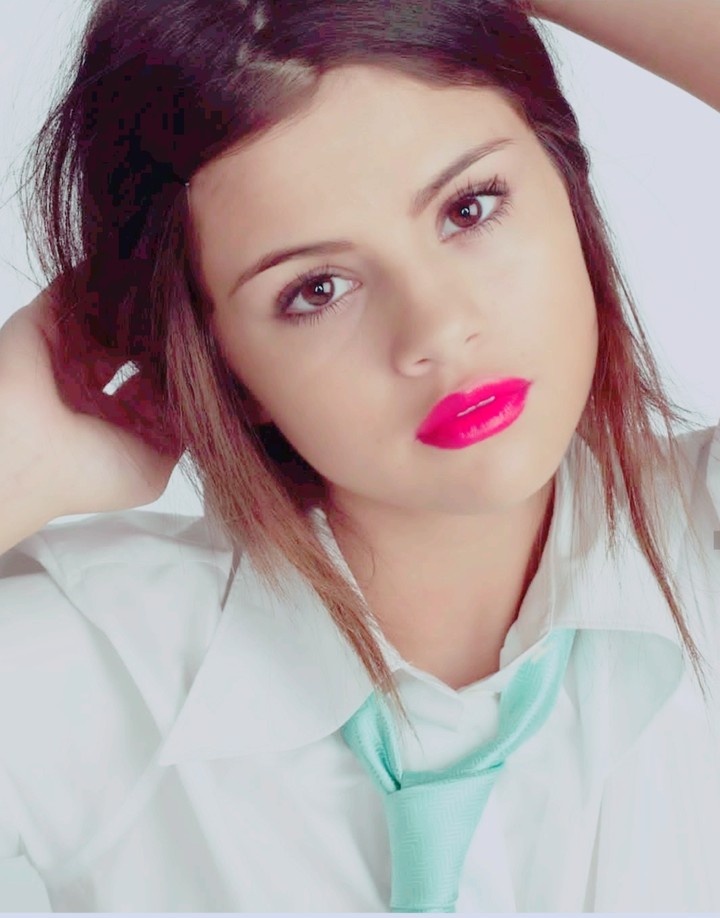 #selena