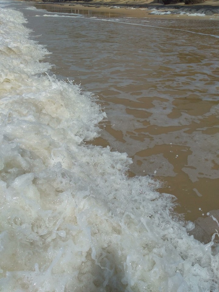 ondas praia Prado, Bahia, Brasil