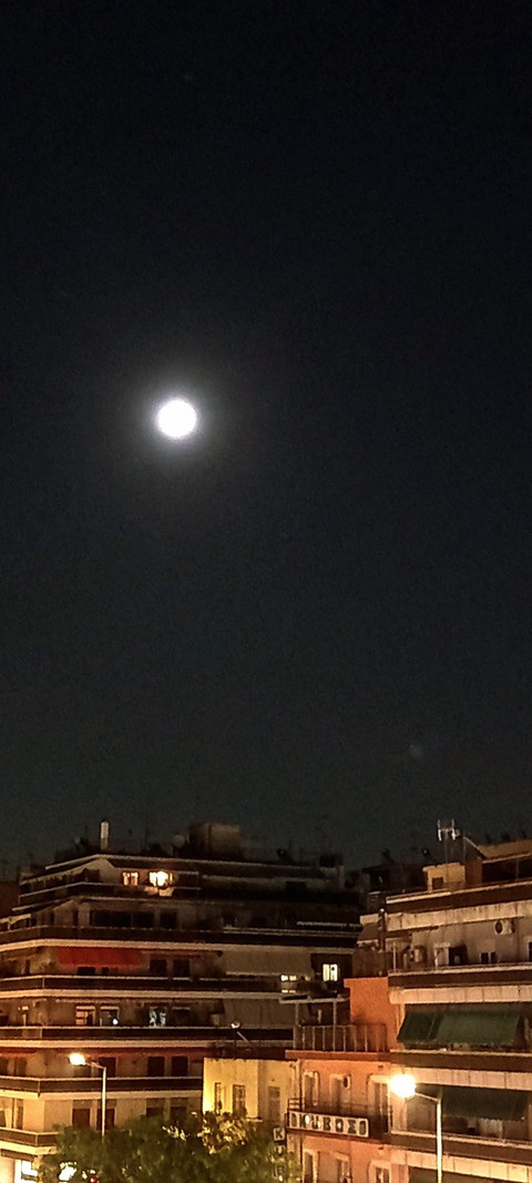 FullMoon, Athens háttérképek