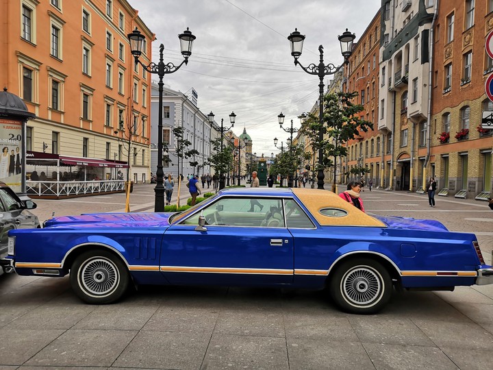 lincoln continental