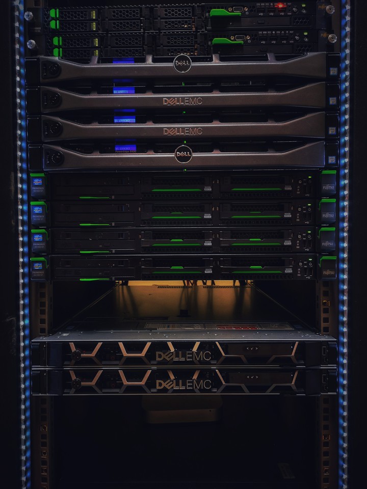 servers