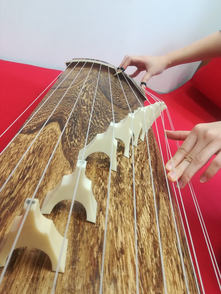 japanese traditional instrument Koto