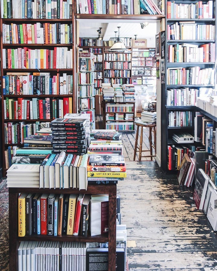 bookshelf