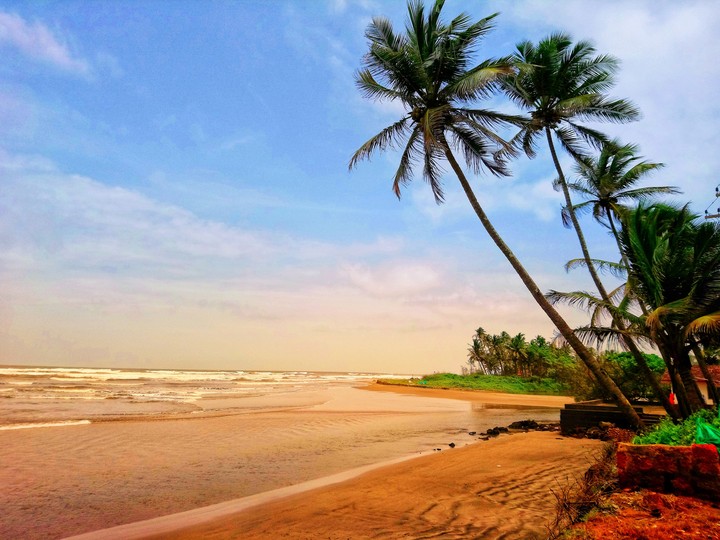 ashwem beach