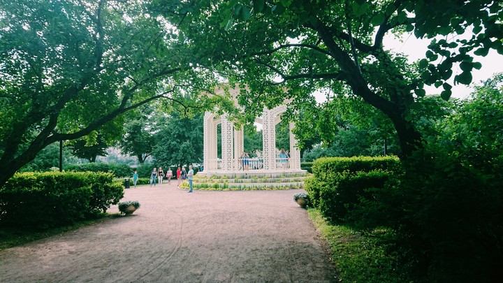 Green arch