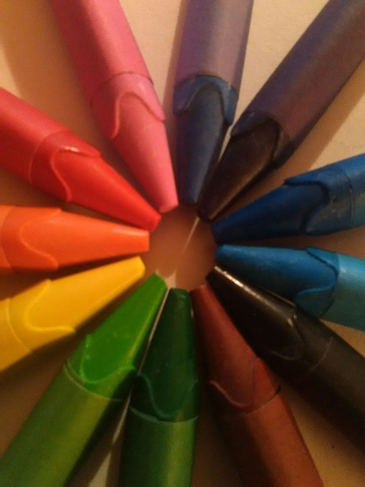 crayon circle