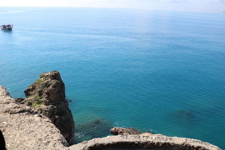 Feel free and enjoy the blue