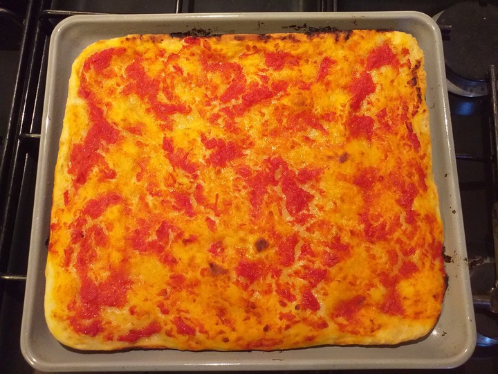pizza rossa