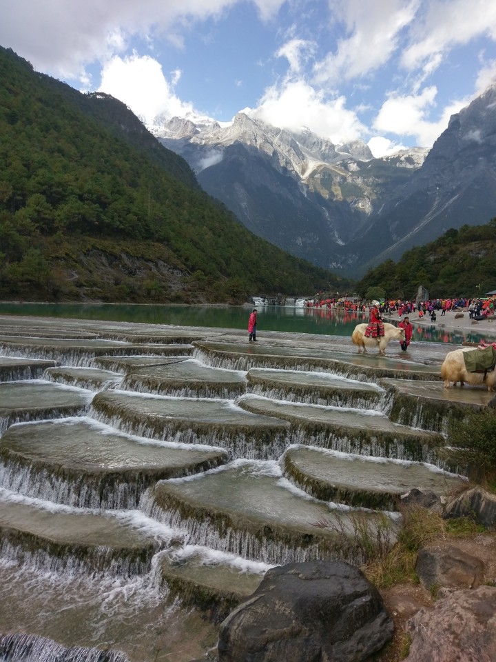 Blue moon valley in China