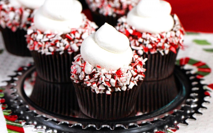Chocolate Muffin with Cream Topping