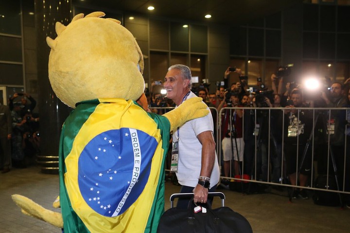 Canarinho Pistola, Tite