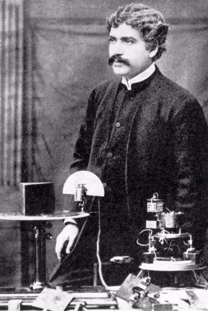 Dr. Jagdish Chandra Basu