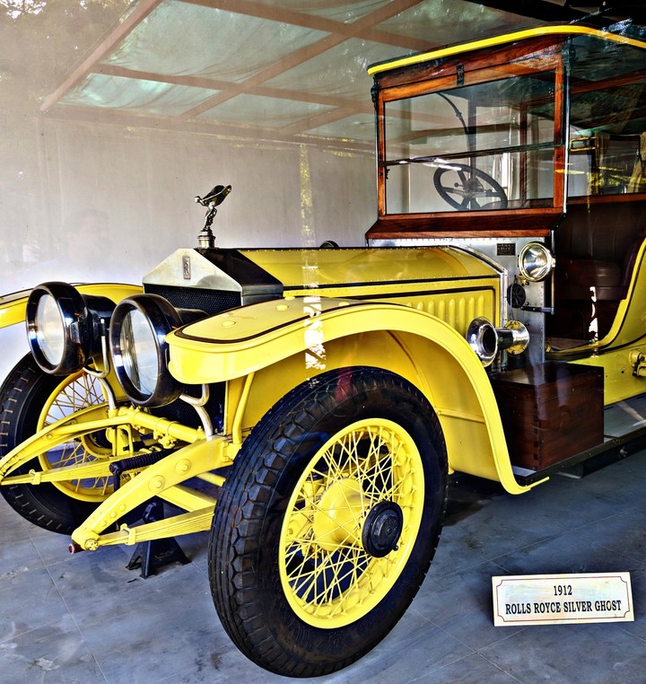 ROLLS ROYCE