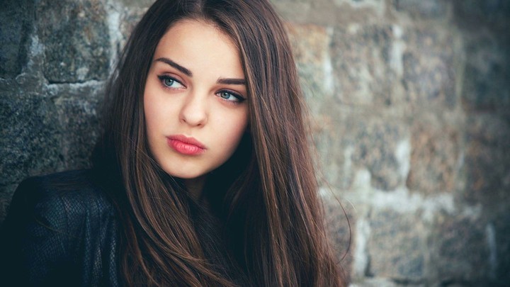 Woman Wallpaper