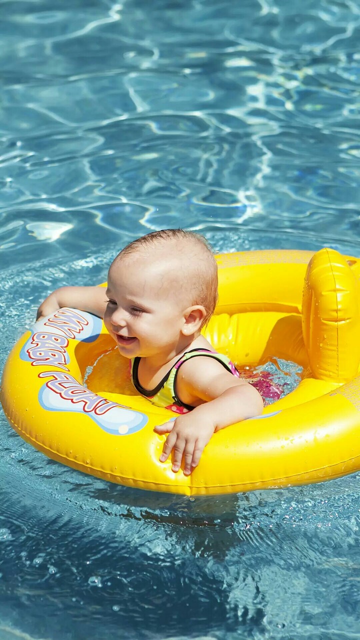 beby in the pool