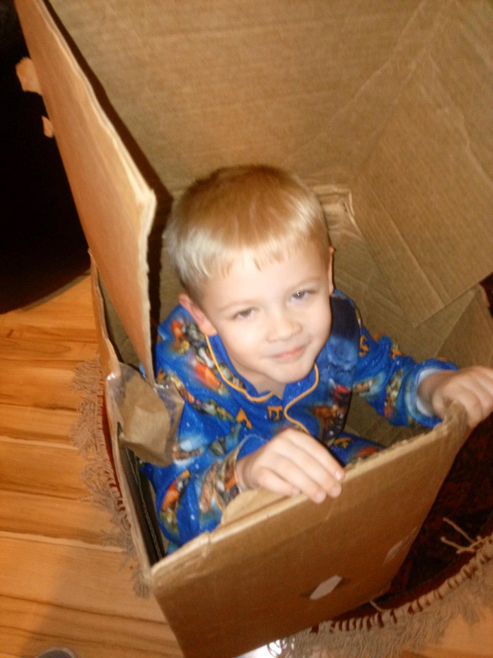 Omg they UPS kids now lol my grandson Kayden
