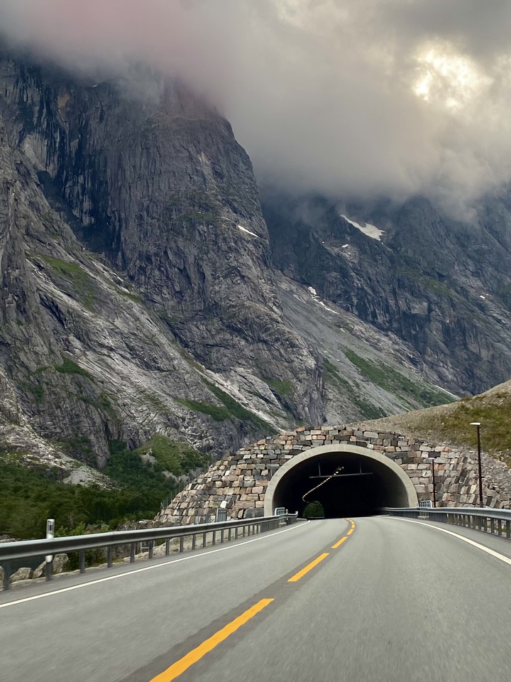 Troll Wall Norway. Стена Троллей