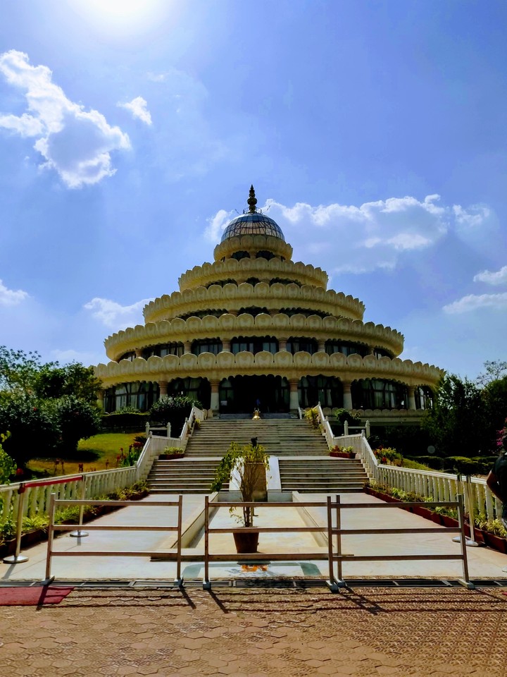 Art of living ashram