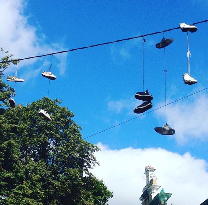 Street shoes