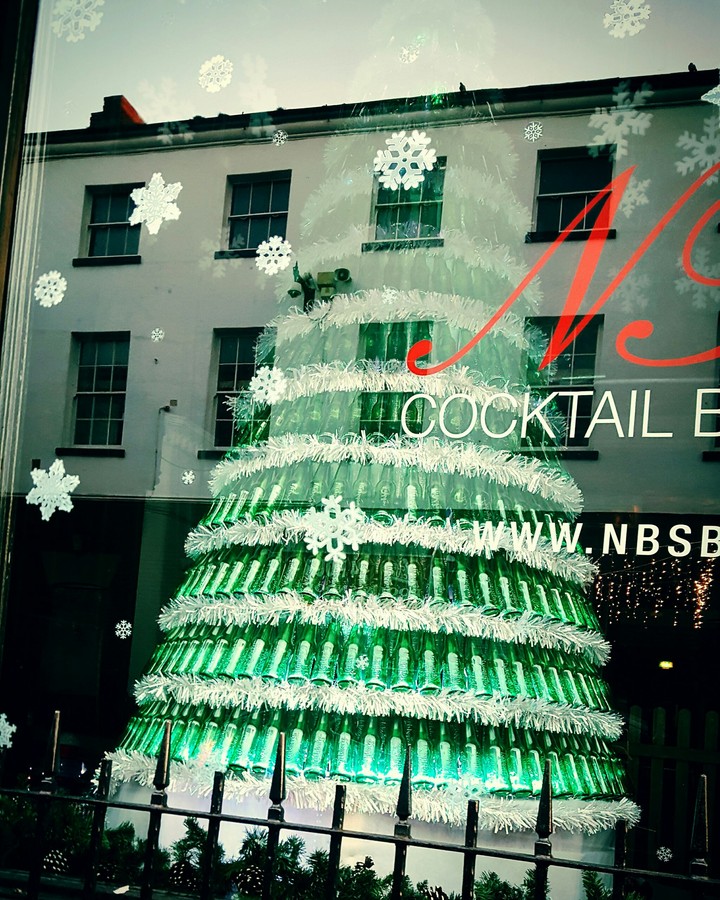 Christmas tree! Bottles beer