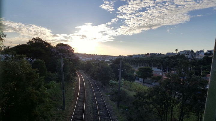 linha ferroviária