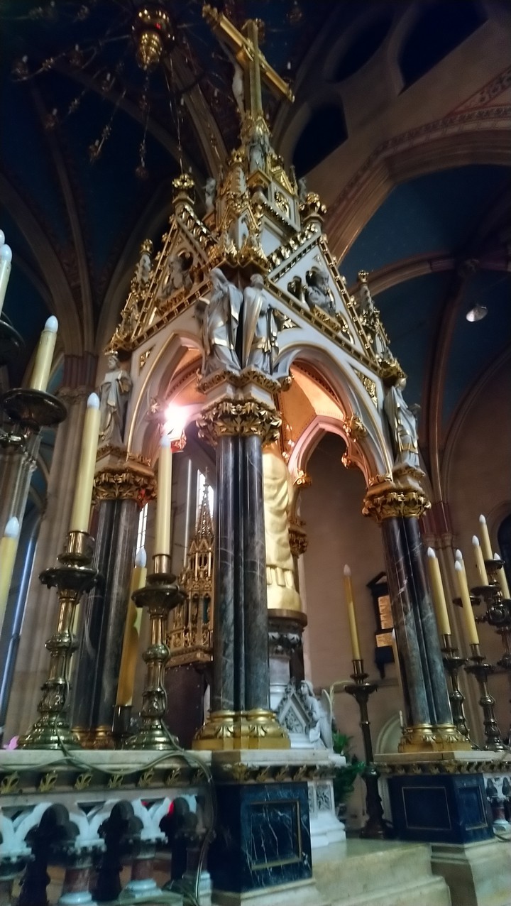 Zagreb, templom