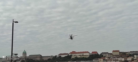 Légi bemutató??