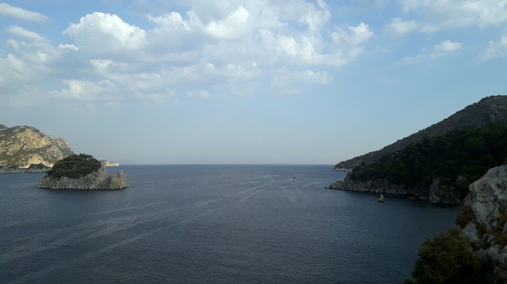 море