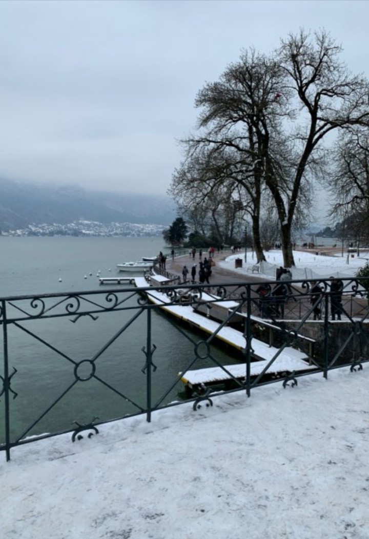 Annecy sous la neige