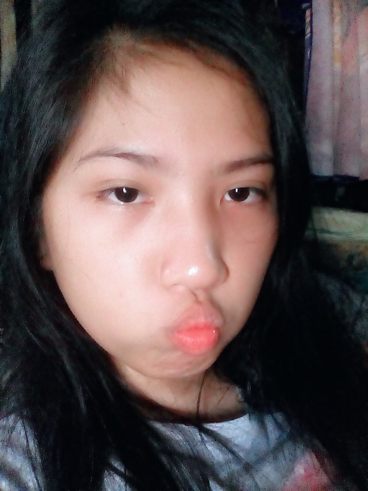cô gái xinh đẹp