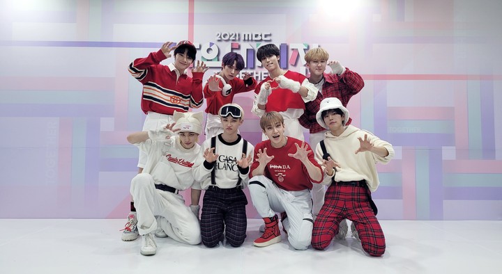 Stray Kids