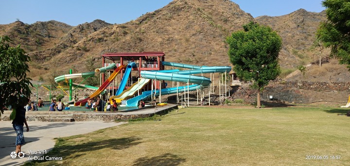 water park