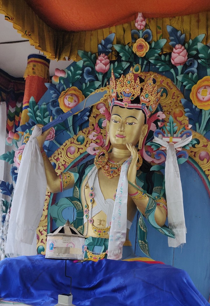 Buddha idol