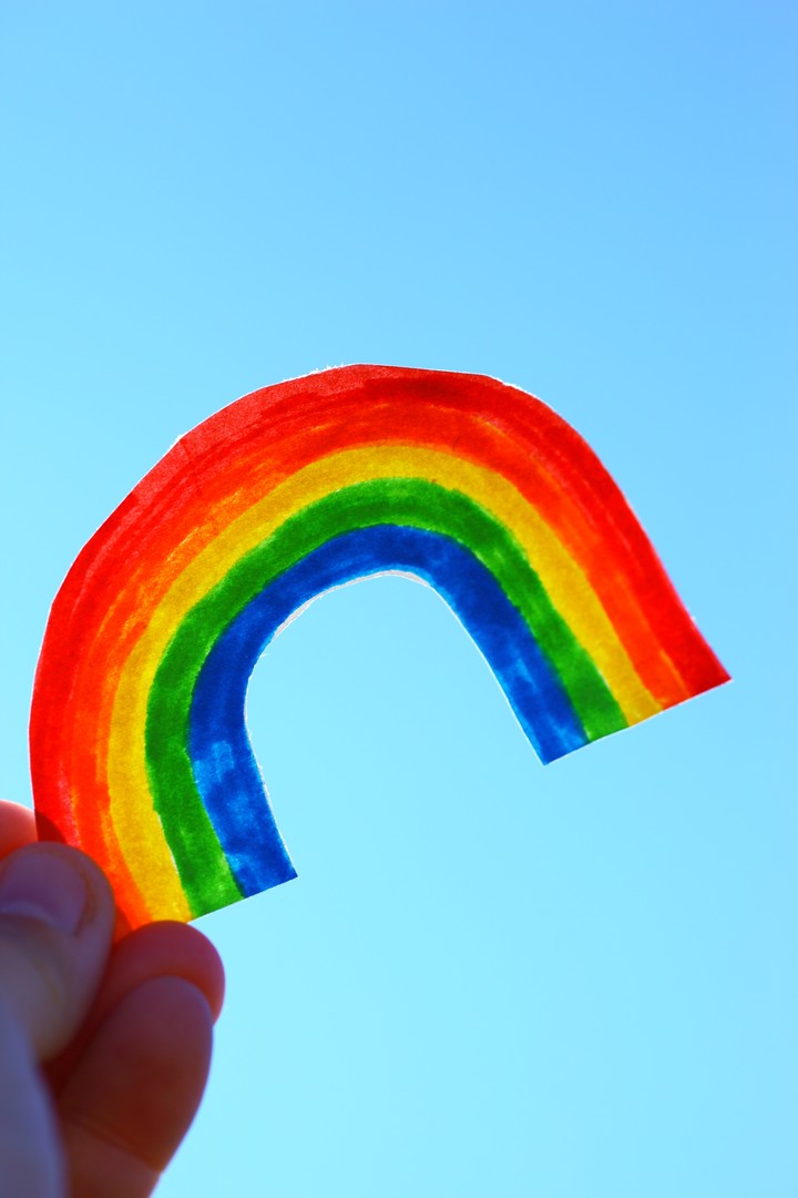 인생에서 작은 폭풍을 만났다면, 당신은 그저 무지개를 그리면 되요 