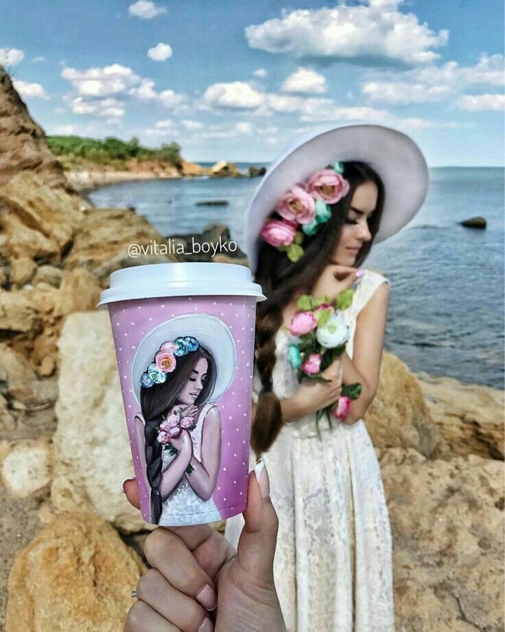 р