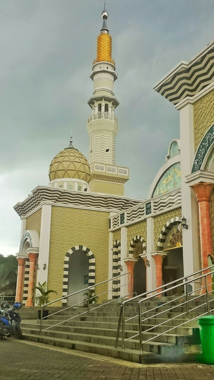 Masjid Agung DARUL FALAH