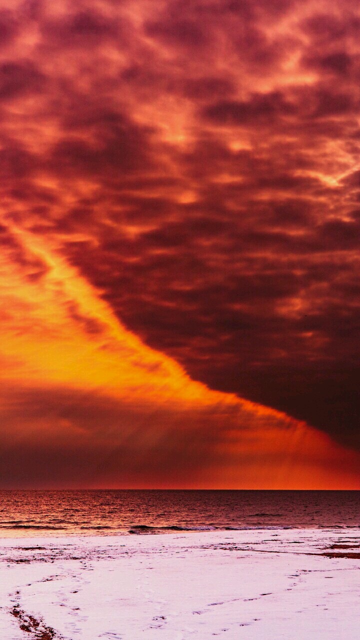 закат море