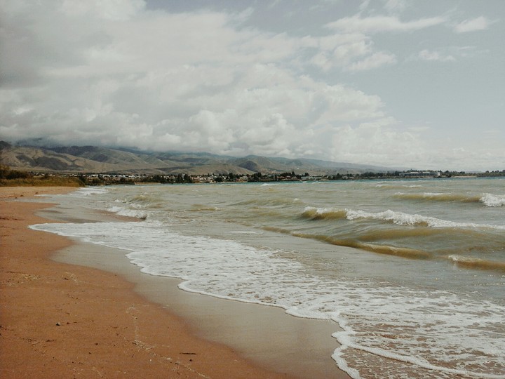 море