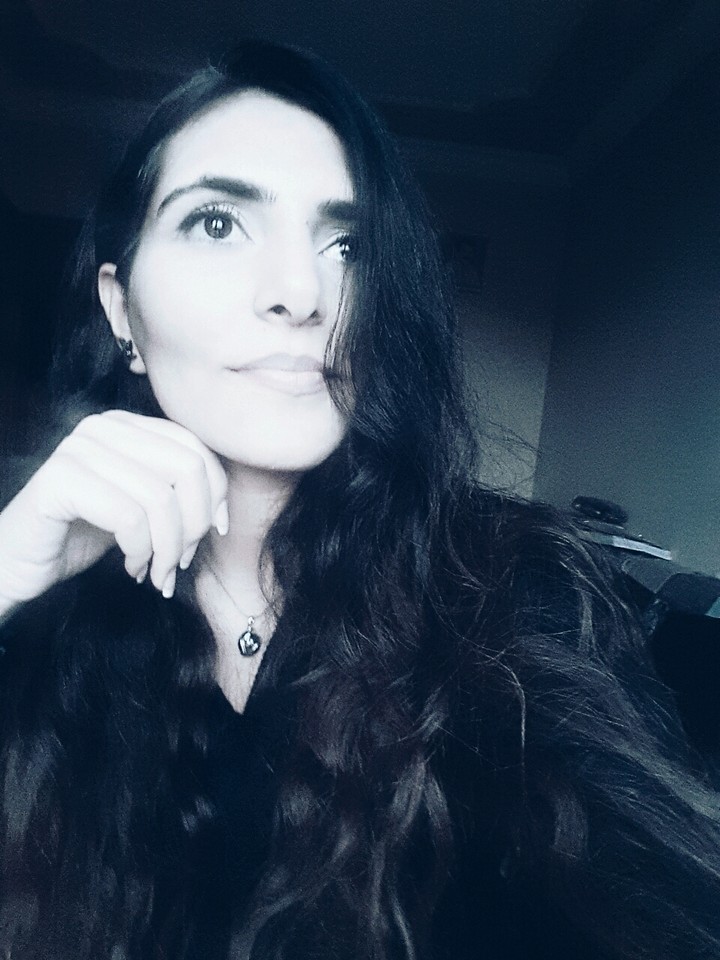 l am thinking about this life.