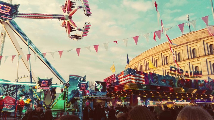 Frühling Volksfest in Nürnberg