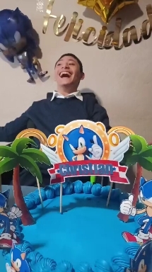 tu, no podrás faltarme cuando falte todo a mi alrededor