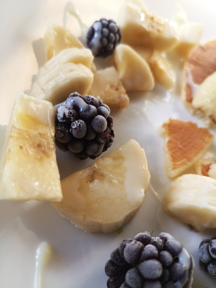 Berry's breakfast