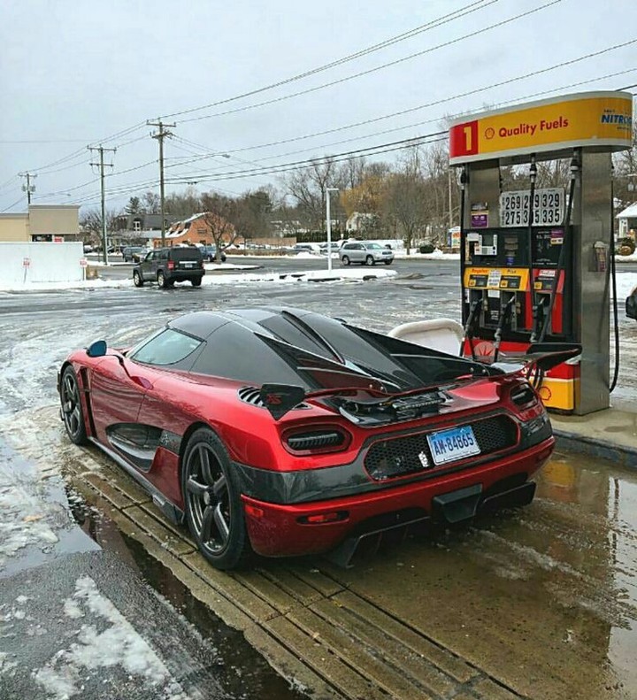 Sports car pumping petrol