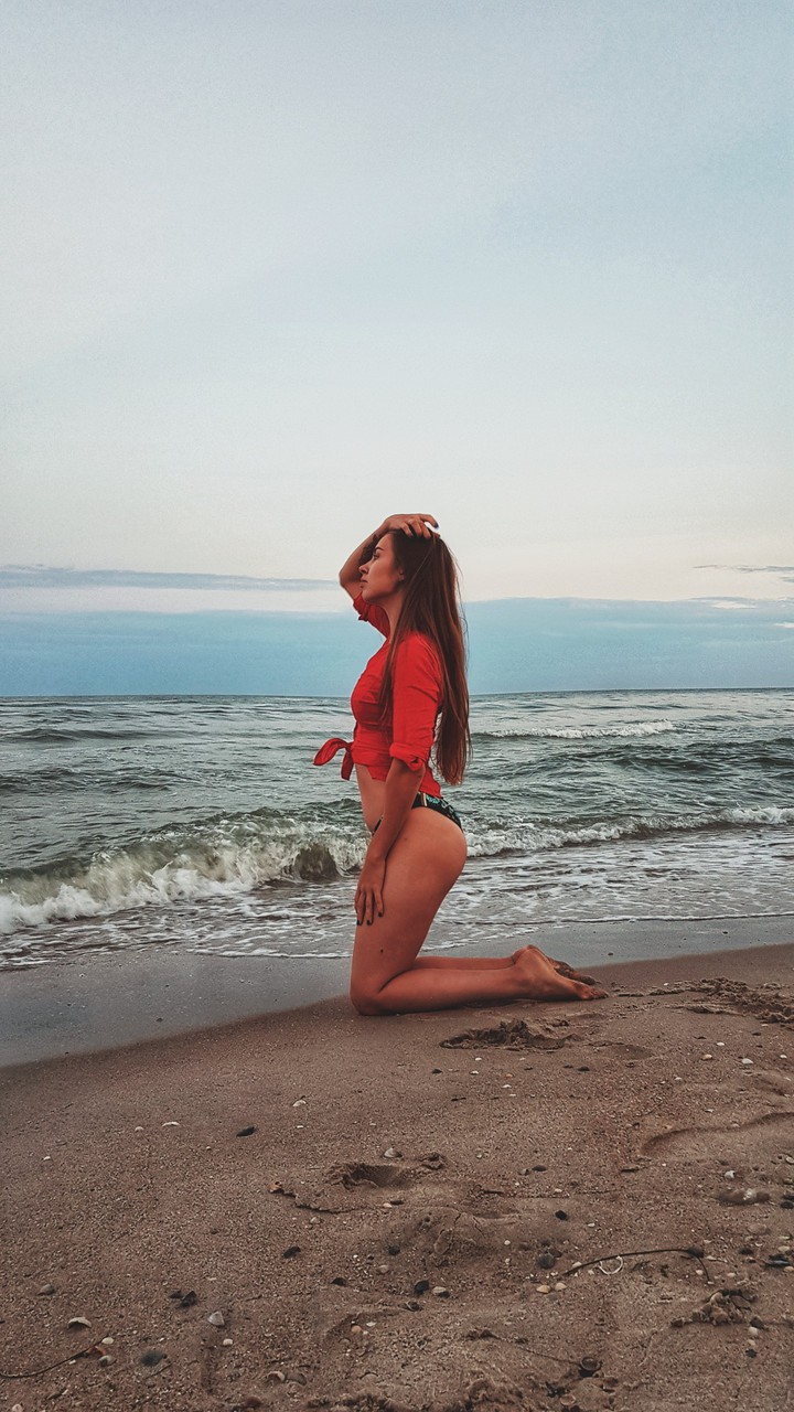 Девушка, пляж