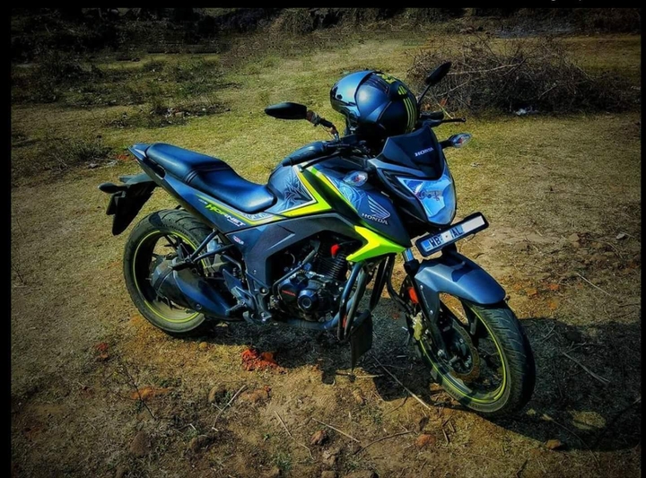 Honda Hornet 160R CBS 2017