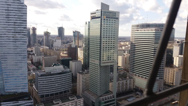 город