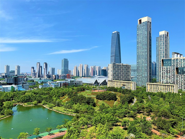 송도 퍼스트월드 아파트